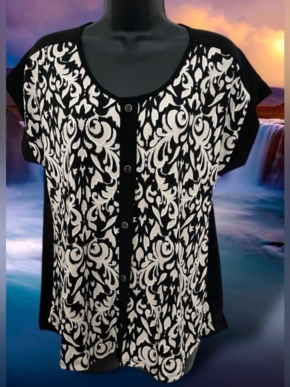 Diana Belle Ornate Button Front Short Sleeve Blouse Black / White Size Large